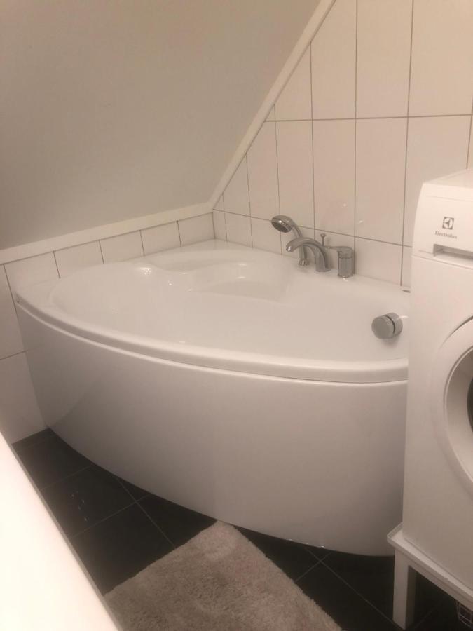 Aid Og Svein' S Sentrumsnaere Panorama Hjem Kristiansand Exterior foto